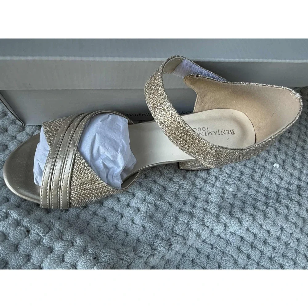 Touch Ups Women's Foster Heeled‎ Sandal Champagne Size 6.5M